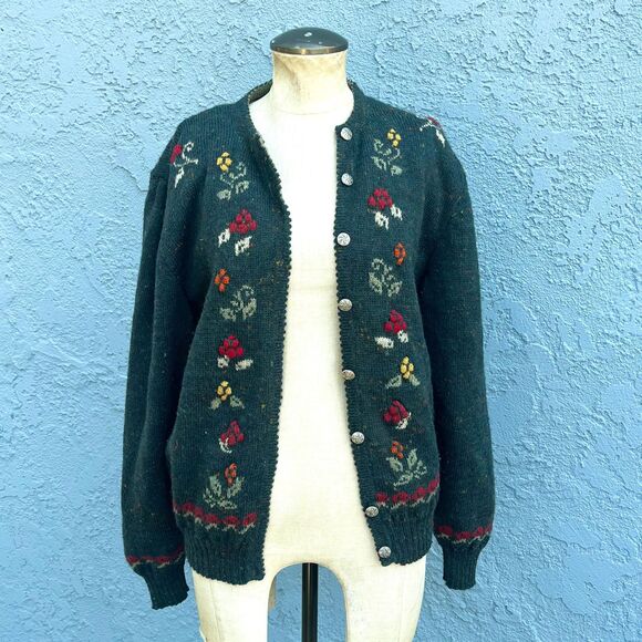 Irish Wool Cardigan Vintage Granny Sweater Cottagecore Medium - Picture 2 of 9